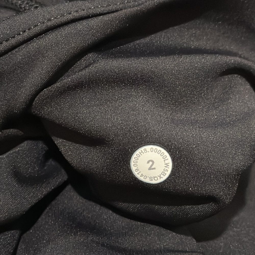 Lululemon Fast & Free 7/8 Tight II Non-Reflective Nulux 25"
Black size 2 NWT - Picture 4 of 5